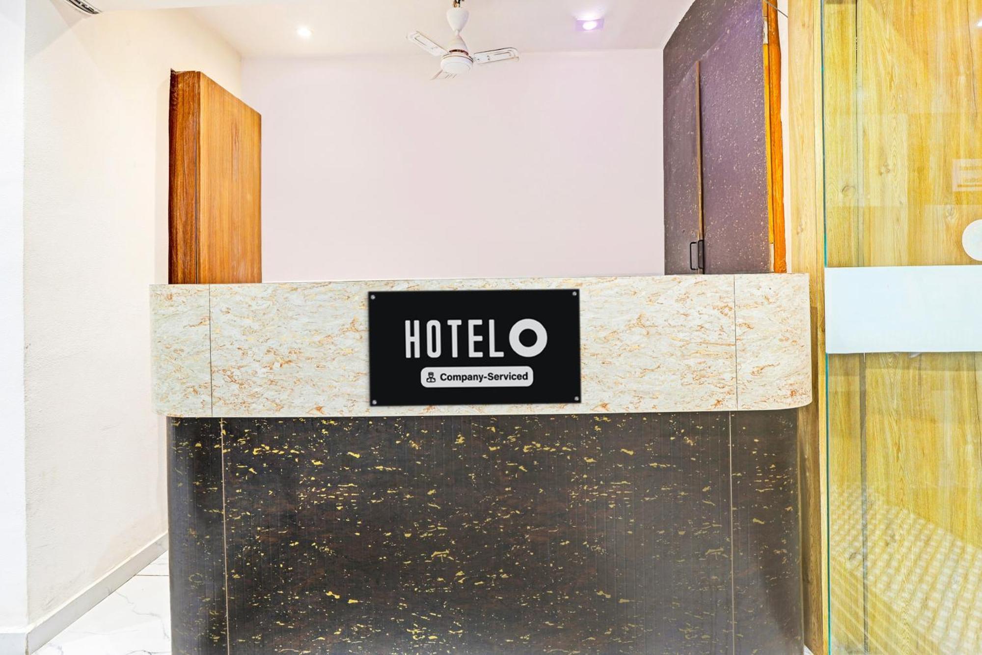 Super Hotel O Althan Formerly Hotel Niraant สุรัต ภายนอก รูปภาพ